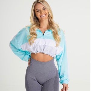 NVGTN AQUA oversized cropped pullover size small